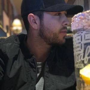 Meet your Posher, Ernesto